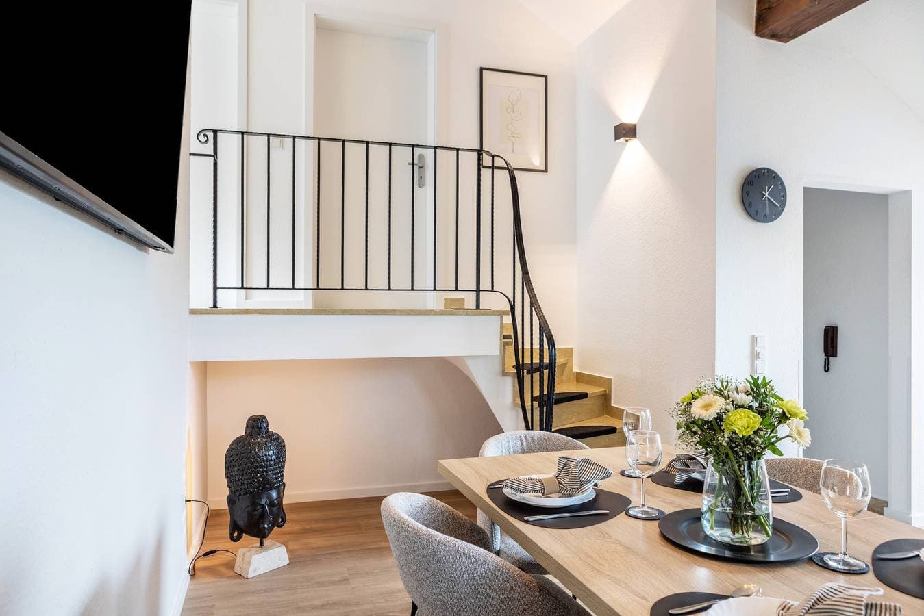 Foto 13 von 29: Ferienhaus 'Skywalk Loft Willingen inkl. Free' mit Bergblick, Balkon und WLAN