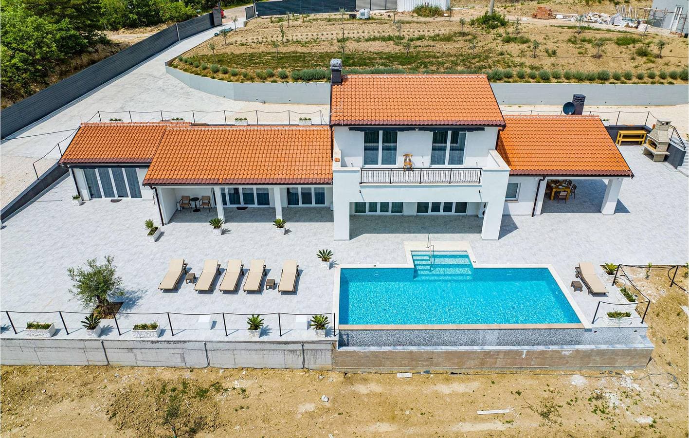 Foto 7 von 36: Gemütliche 29 m² große Wohnung mit Pool, Parkplatz, WLAN und Klimaanlage