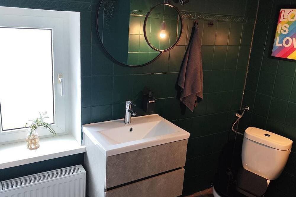 Foto 4 von 17: \"Fewo Korbweide\", Bad, Wc - Ferienhaus zur alten Korbmacherei