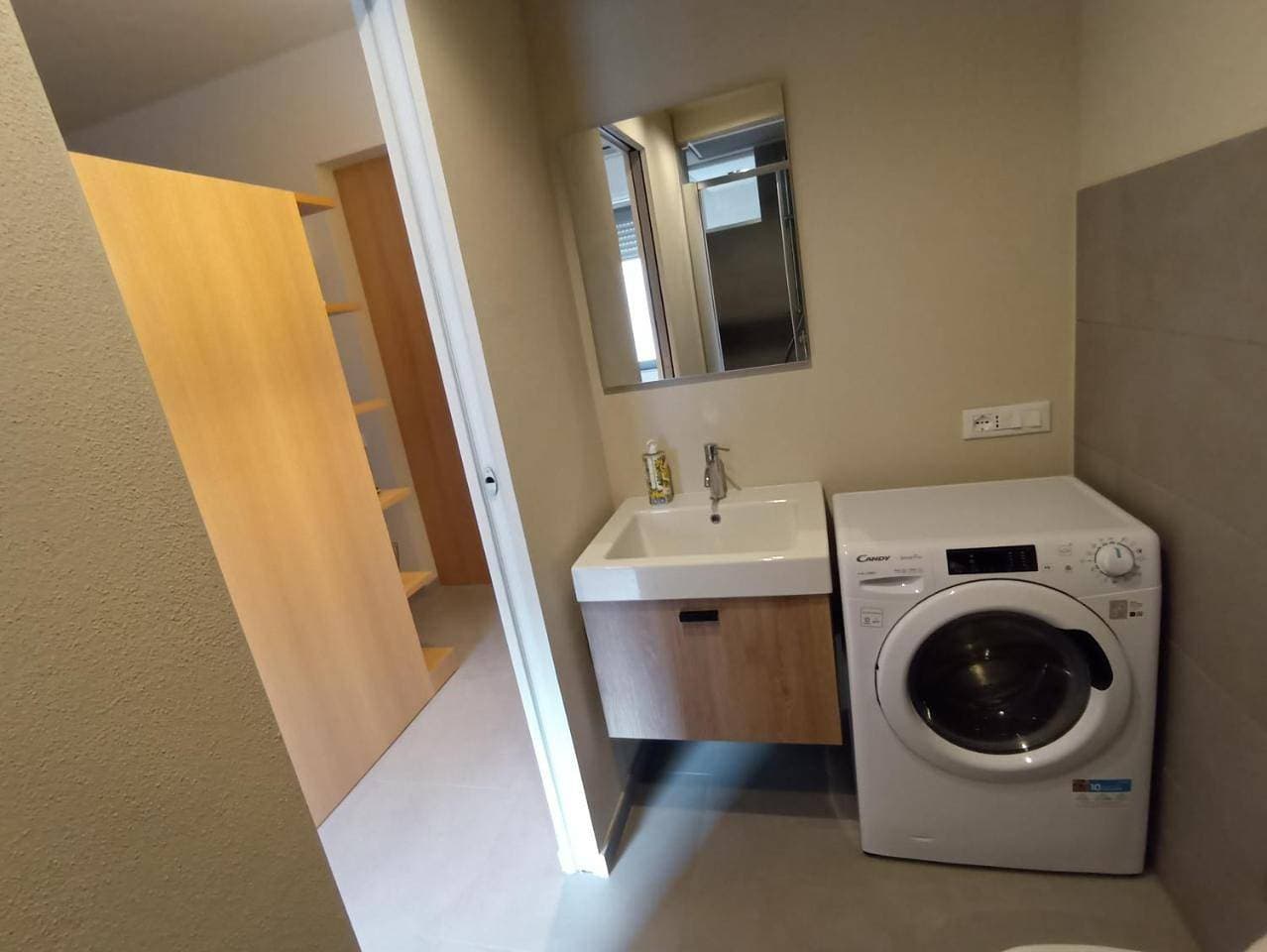 Foto 7 von 10: One-Bedroom Apartment