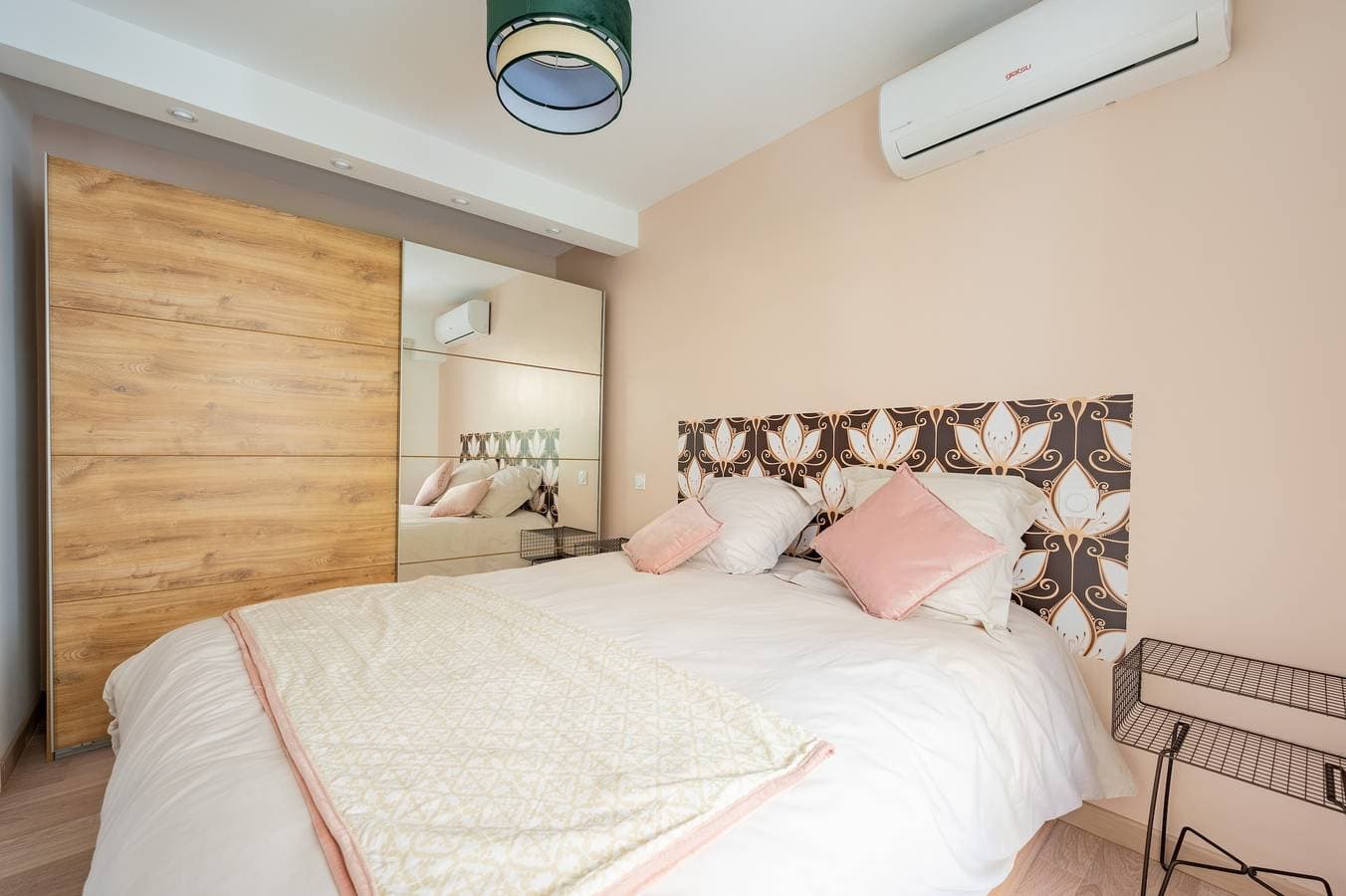 Foto 4 von 12: Ferienwohnung für 4 Personen mit Balkon