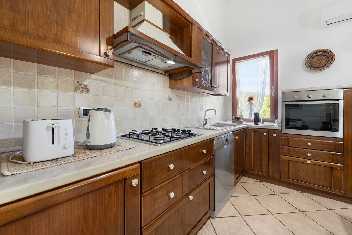 Foto 9 von 27: Ferienhaus 'Sole Mare di Barbara' mit Meerblick, privatem Garten und Klimaanlage