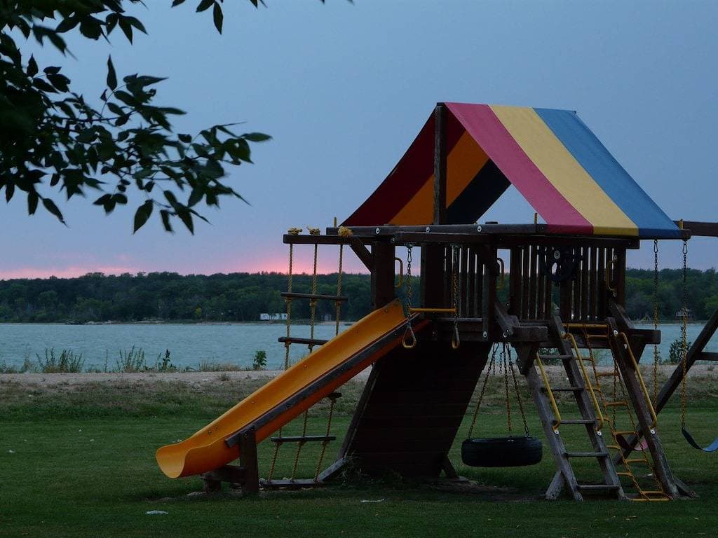 Foto 8 von 34: Lake Manitoba Narrows  - Lovely Lakefront Cottage
