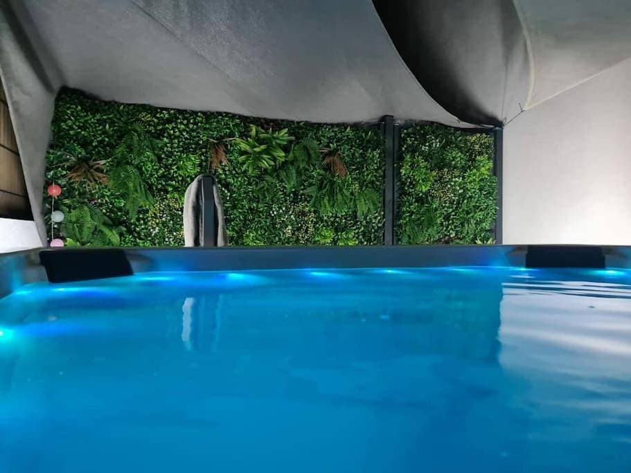 T3 avec jacuzzi privé exterieur 1