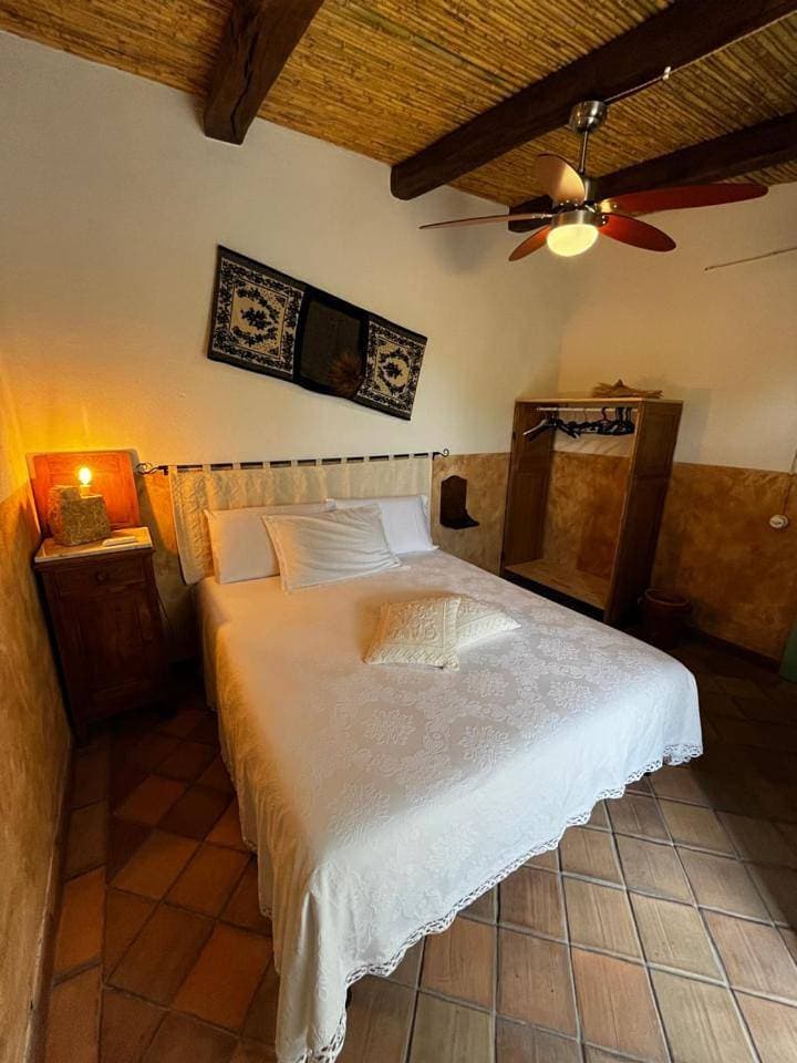 Foto 12 von 12: Double Room with Private Bathroom