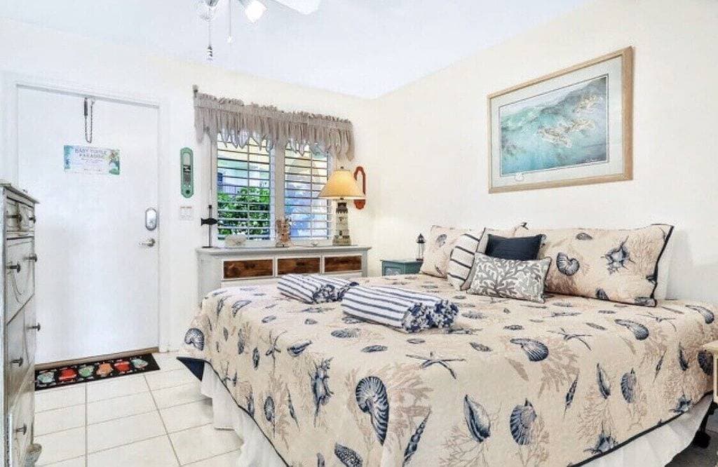 Foto 9 von 45: Direct Oceanfront 1/1 king first floor, oceanfront Patio, pool beach steps away.
