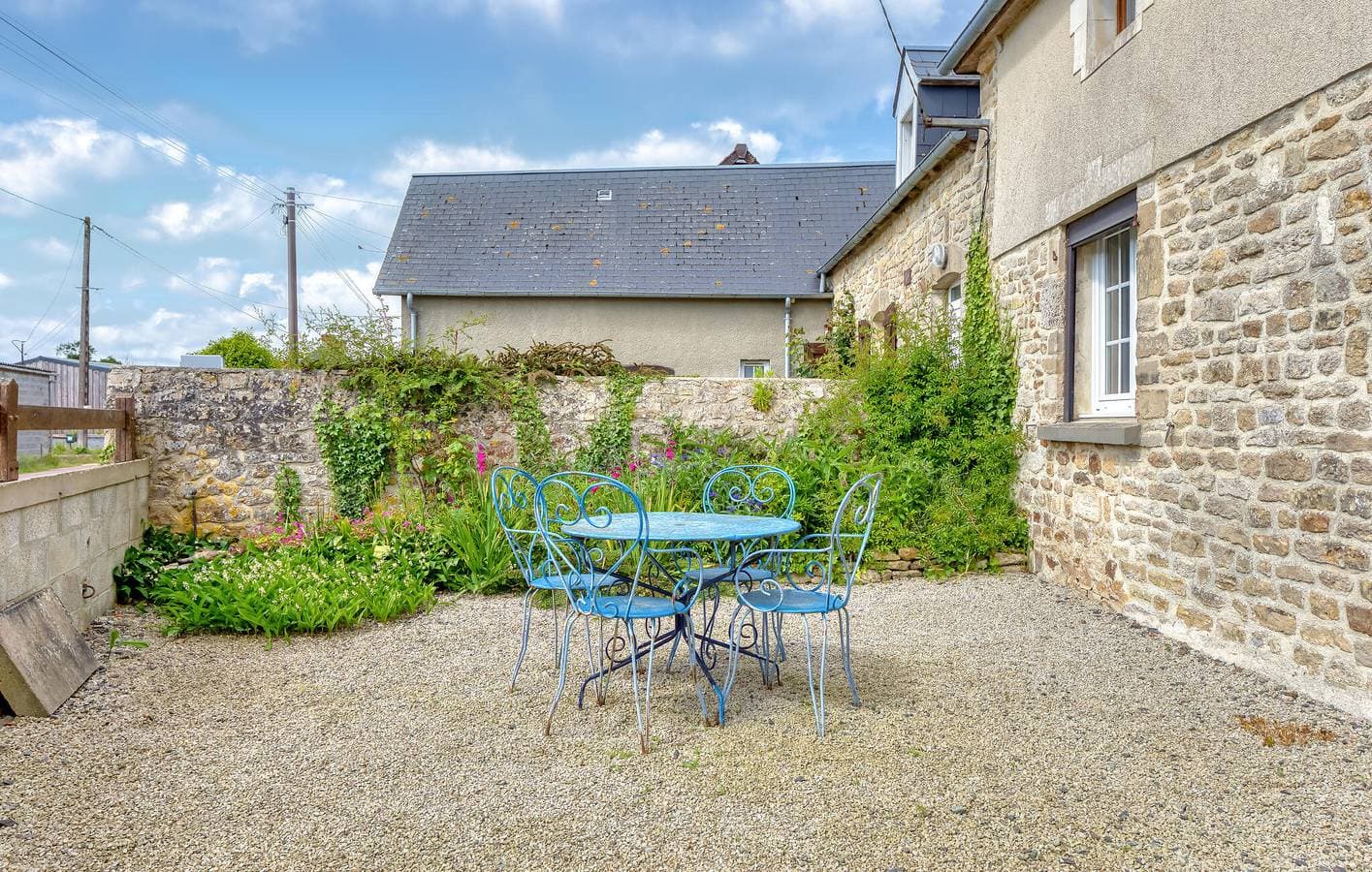 Foto 5 von 23: Gemütliche Gartenwohnung in der Nähe von Méautis Center mit WiFi & Parkplatz