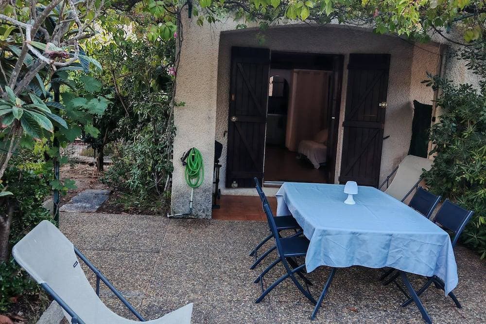 Rental Porticcio Agosta Air conditioning 200 m from the sea, garden and barbecue 1