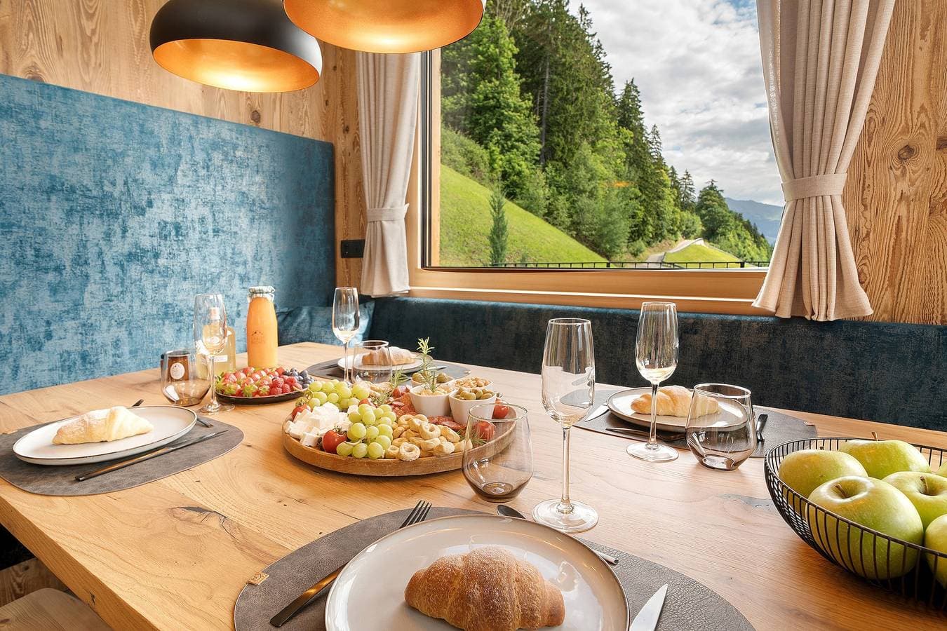 Foto 11 von 39: Chalet Bucher mit Whirlpool, Sauna und einen atemberaubenden Ausblick