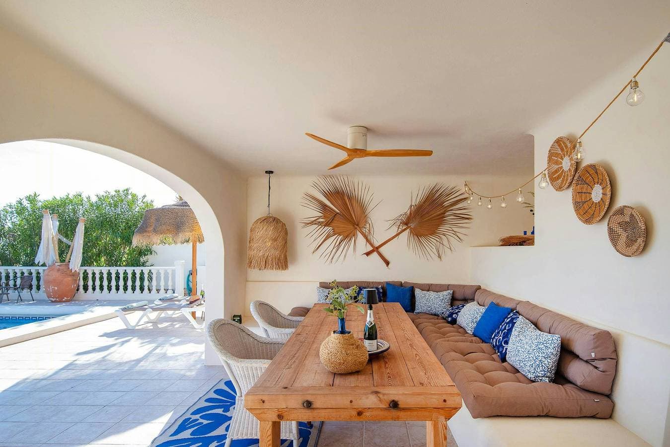 Foto 4 von 36: Villa mit Blick auf den Felsen Ifach in Benissa