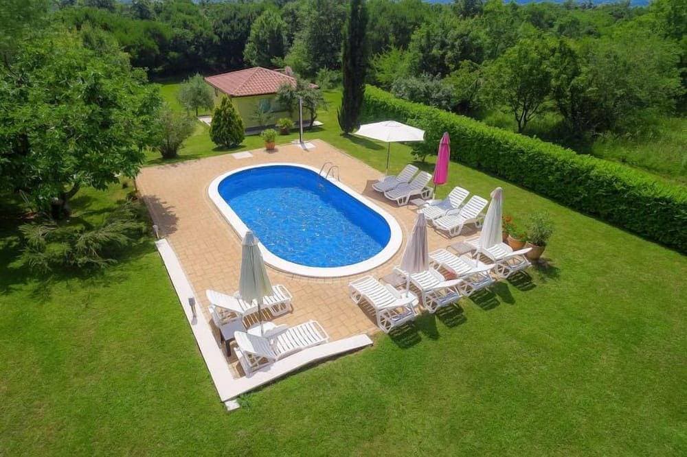 Ferienhaus Lucija 1