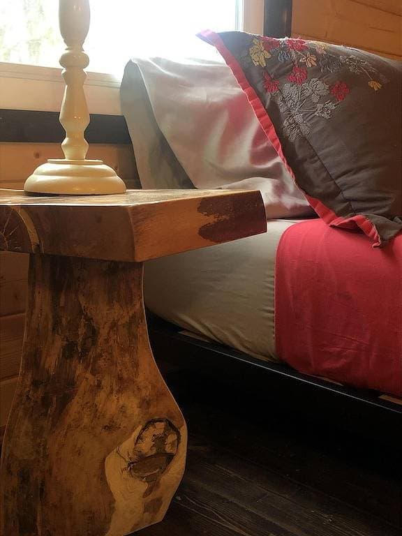 Foto 2 von 40: Discover Funky Bunky: Your Rustic Retreat 5 Min from Nelson