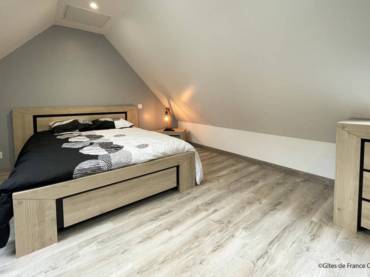 Foto 5 von 10: Gemütliches Ferienhaus für 2 mit Terrasse und WIFI in der Normandie