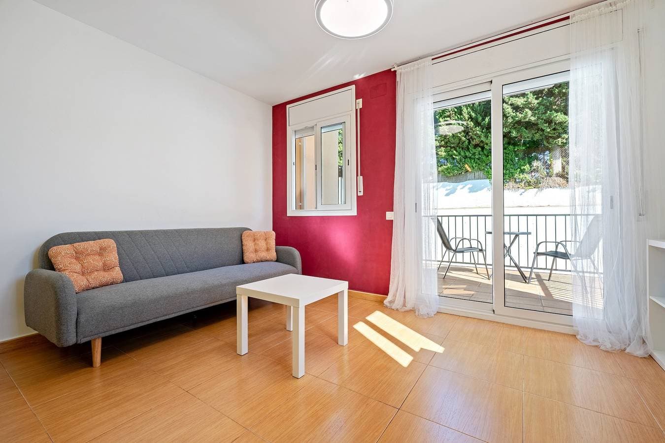 Foto 3 von 24: Ferienwohnung 'Dorada 1-2' mit Gemeinschaftspool, Garten und WLAN