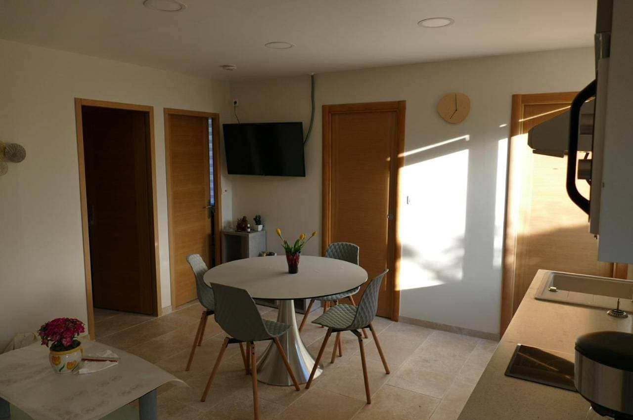 Foto 6 von 31: One-Bedroom Apartment