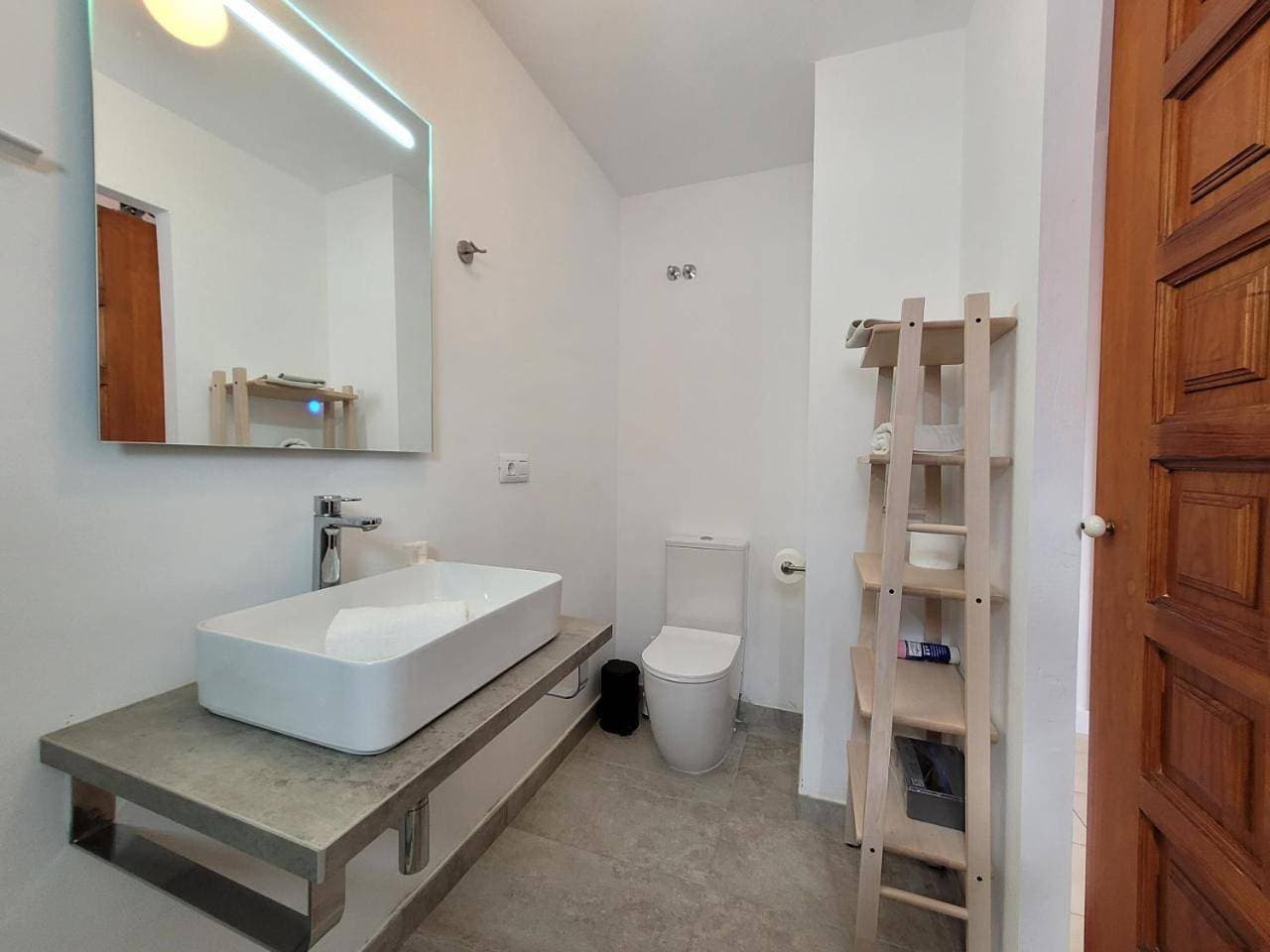 Foto 12 von 37: Two-Bedroom Apartment with Private Pool