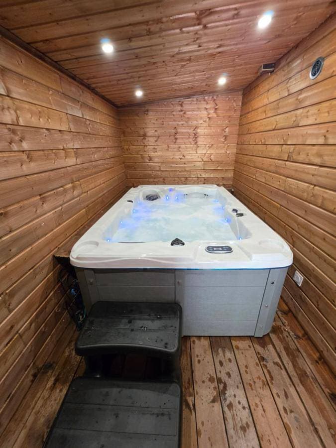 Foto 2 von 38: One-Bedroom Chalet