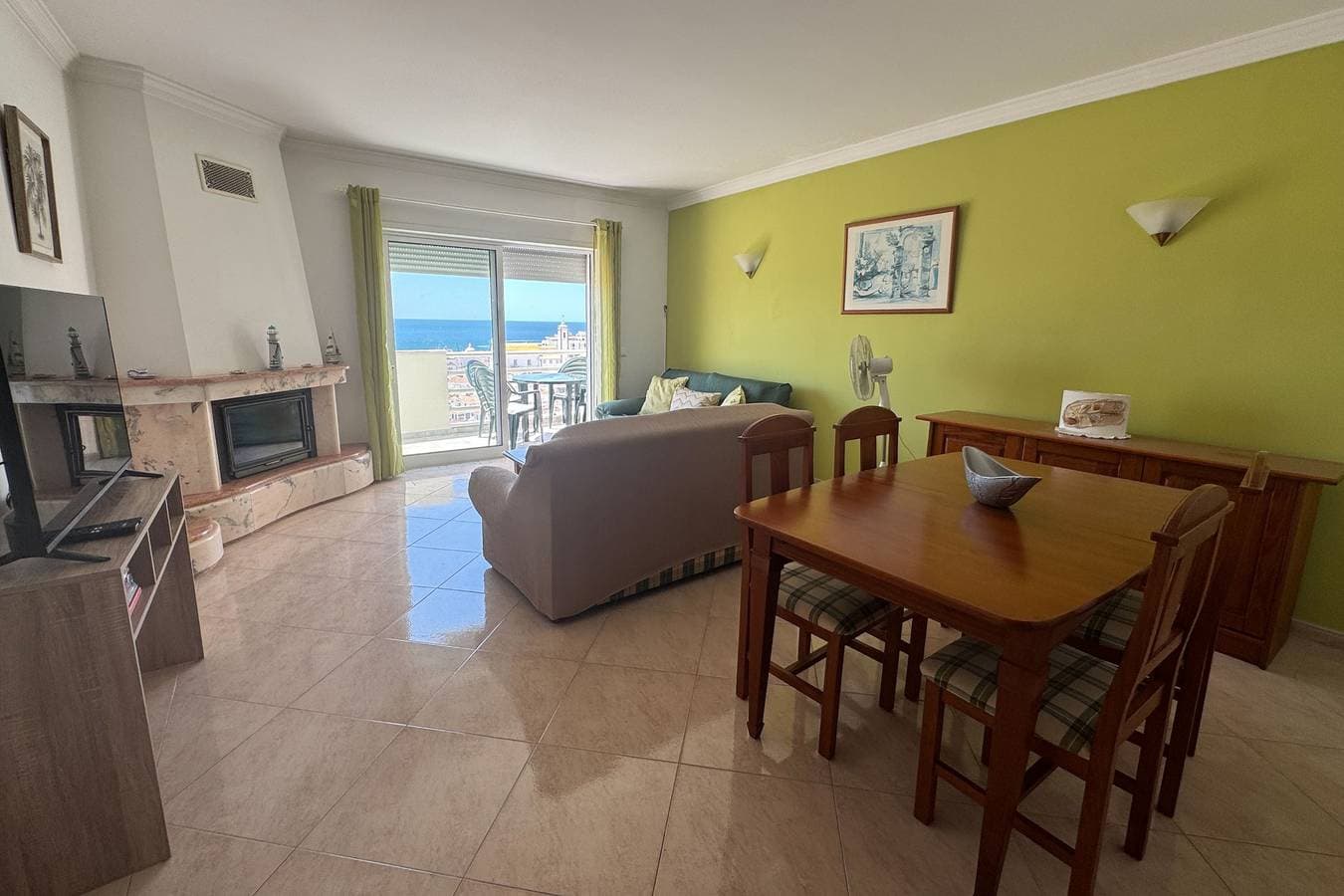 Foto 8 von 32: Ferienwohnung für 4 Personen mit Balkon