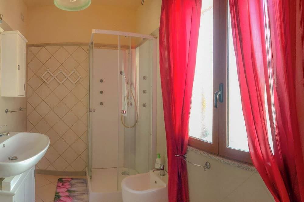 Foto 5 von 13: Biriala Apartment 1