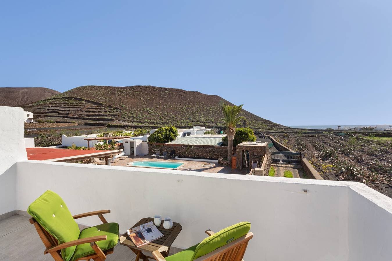 Foto 2 von 39: Ferienhaus 'Casa La Caldereta' mit Bergblick, privatem Pool und WLAN