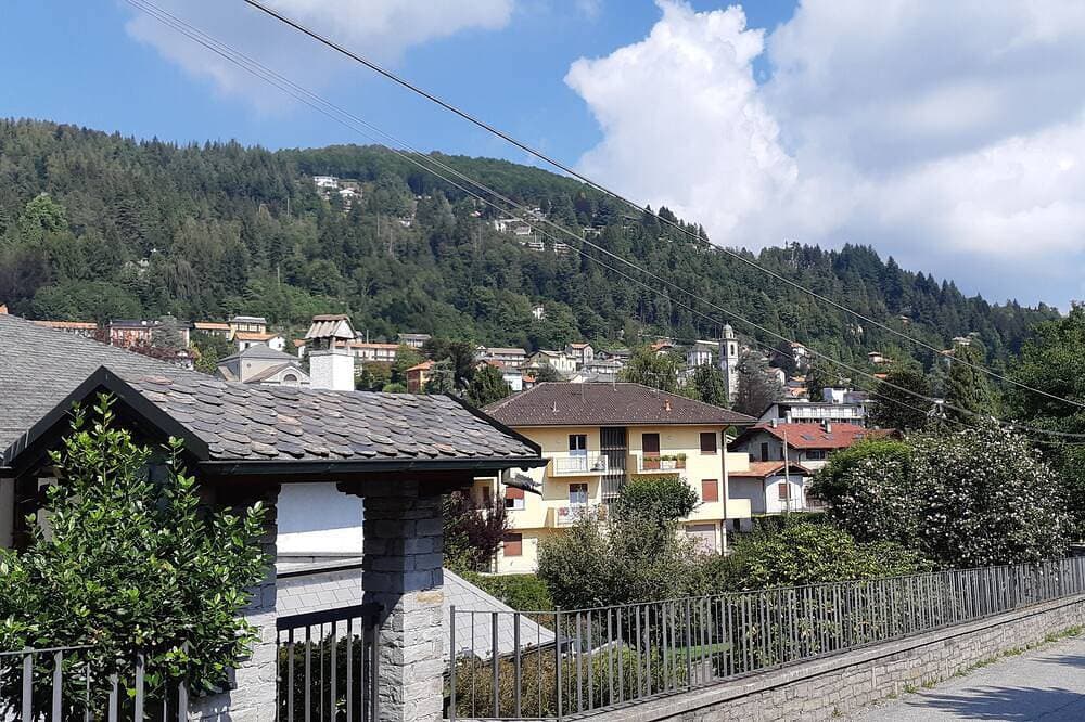 Foto 8 von 16: Kamelie, Vorschläge zwischen See und Bergen
