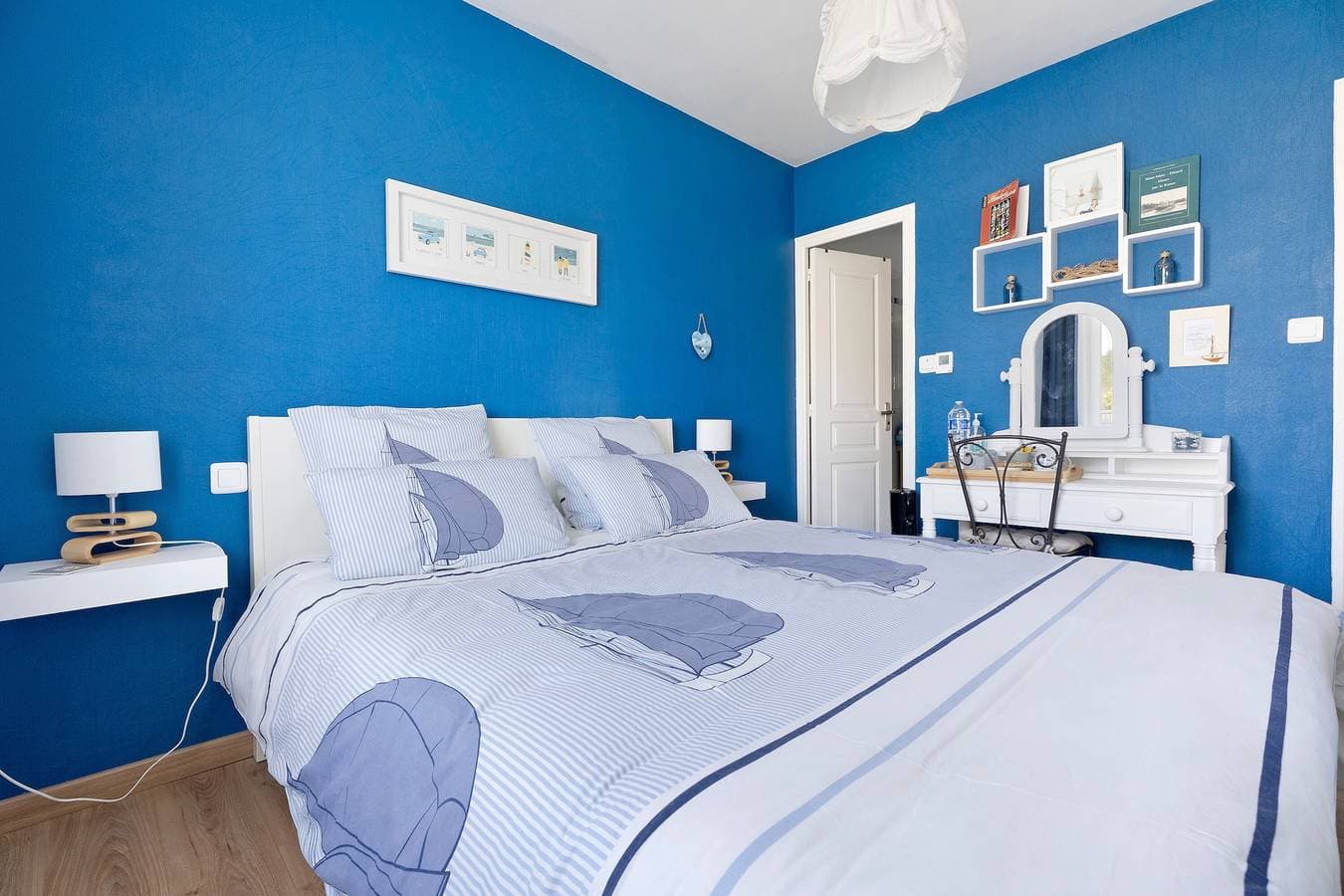 Foto 2 von 20: Gästezimmer „Saint-Samson-sur-Rance“ mit privater Terrasse, Garten und WLAN