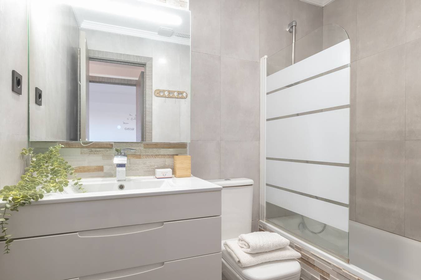 Foto 7 von 35: Riviera direct pool access