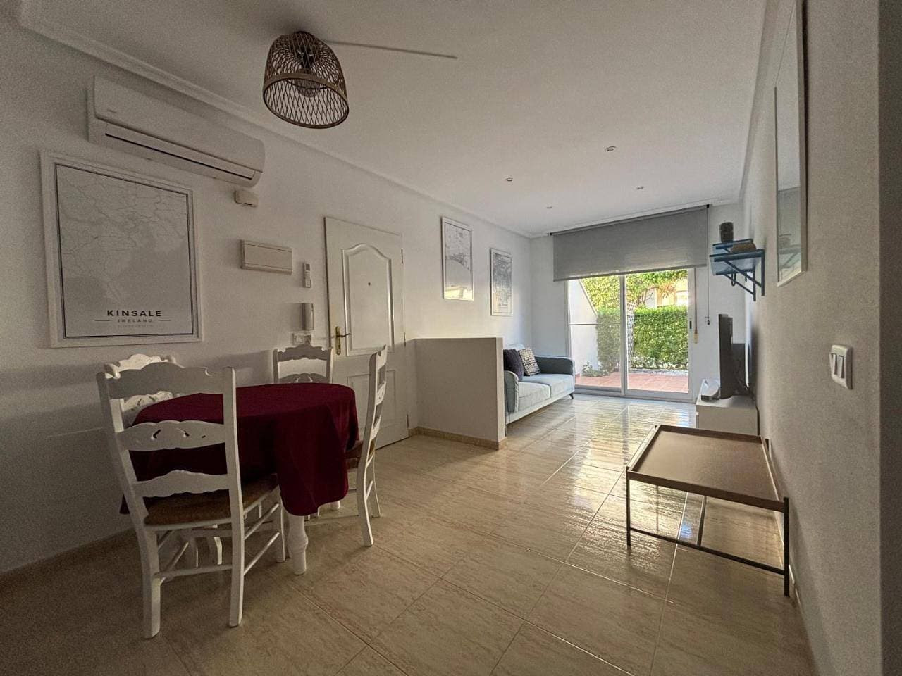 Foto 6 von 82: Two-Bedroom Apartment