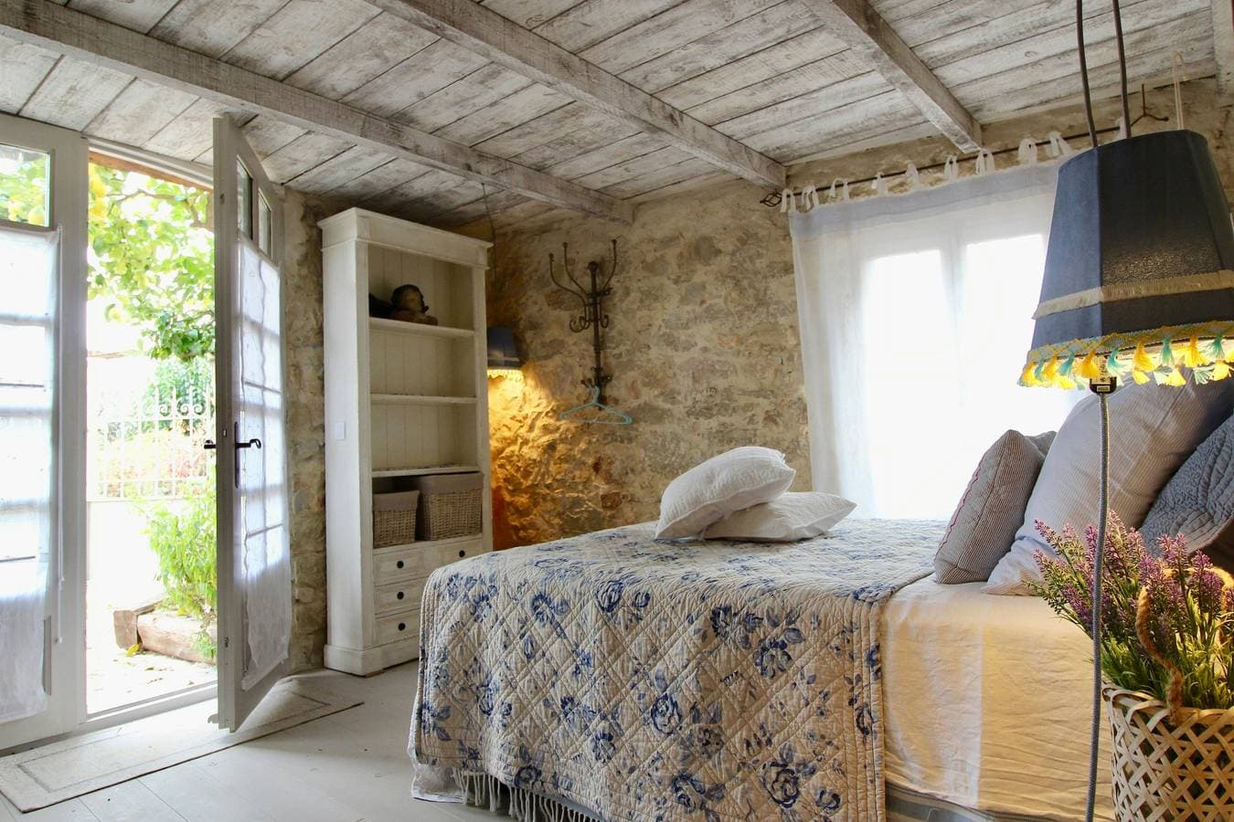 Foto 9 von 23: Romantische Wohnung in historischem Haus in der Provence