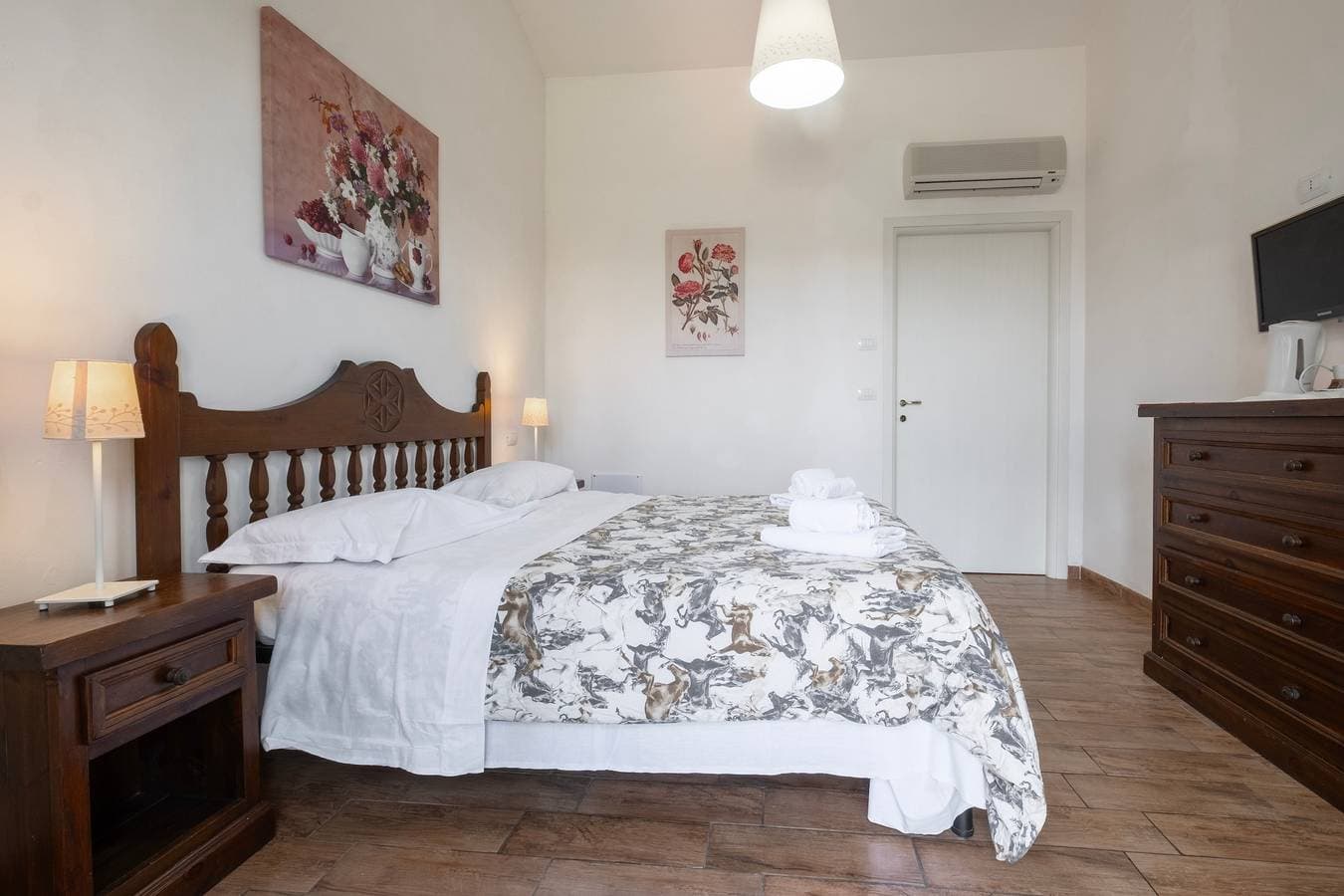 Foto 10 von 26: Zimmer 'Timo' mit Gemeinschaftspool, WLAN und Klimaanlage
