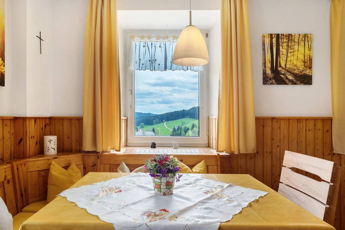 Foto 5 von 38: Ferienwohnung 'Rutscherhof' mit Bergblick, privater Terrasse und Wi-Fi