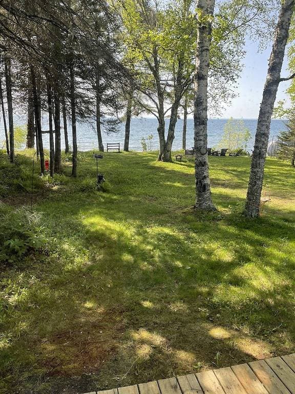 Lake Front North Shore Cottage. 1