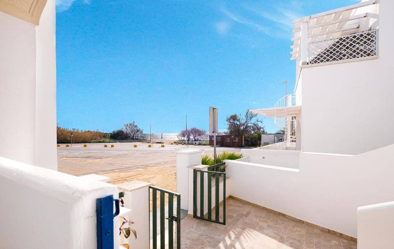 Foto 6 von 21: Villa - Beach Front