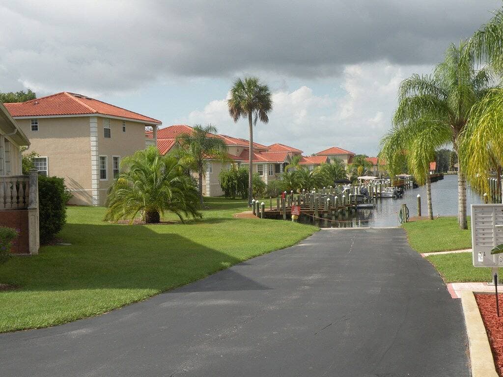 Foto 7 von 46: Deluxe New (Jan. 2016) 3 Br, 2. 5 Ba Villa am Fluss Homosassa