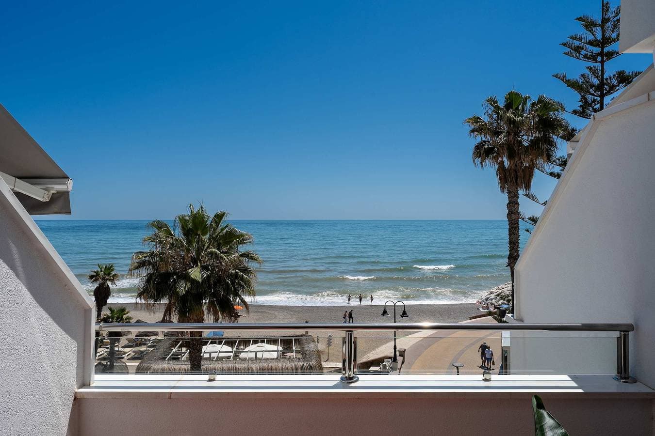 Foto 5 von 22: Sol, Arena y Mar First Line Beach Studio