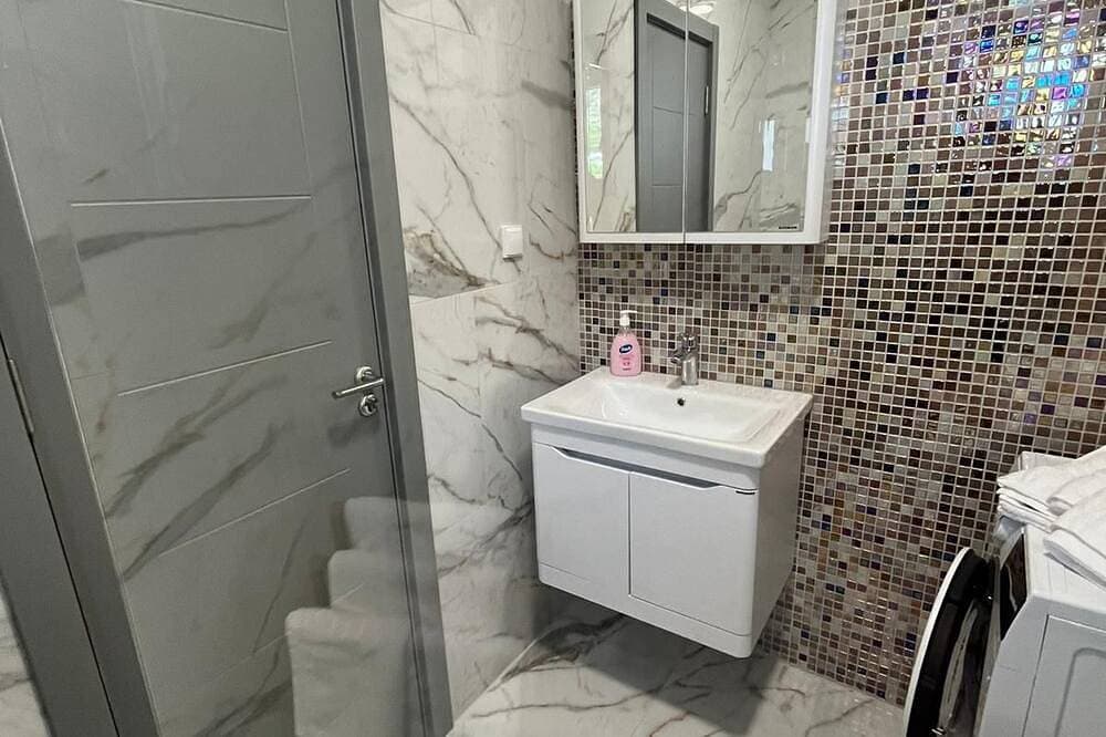 Foto 6 von 14: Zauberhafte  Apartment mit Meerblick in der Bucht von Kotor