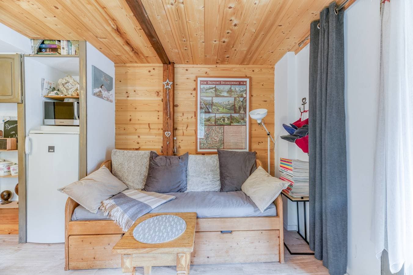 Foto 5 von 29: Apartment 'Chalet Des Heureux' mit Seeblick, privater Terrasse und WLAN