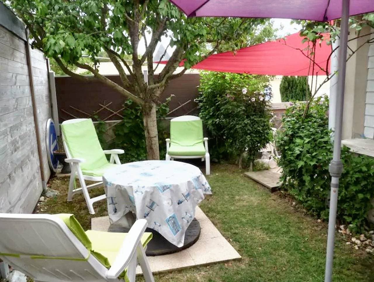 Foto 6 von 13: Charmantes Haus in La Rochelle mit Garten