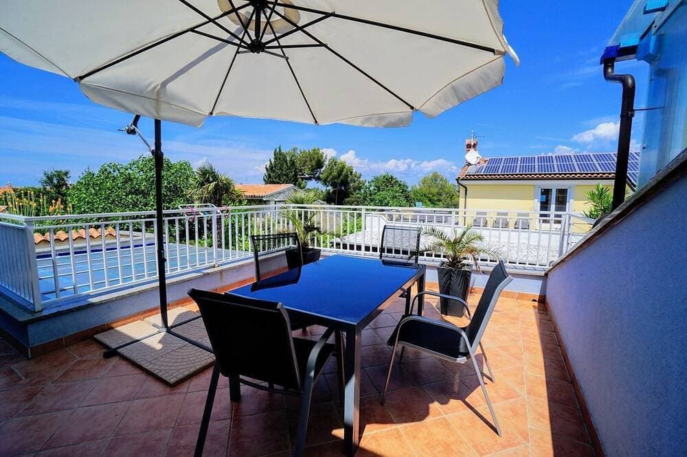 1-Zimmer-Ferienwohnung mit Balkon und Meerblick Crveni Vrh, Umag 1