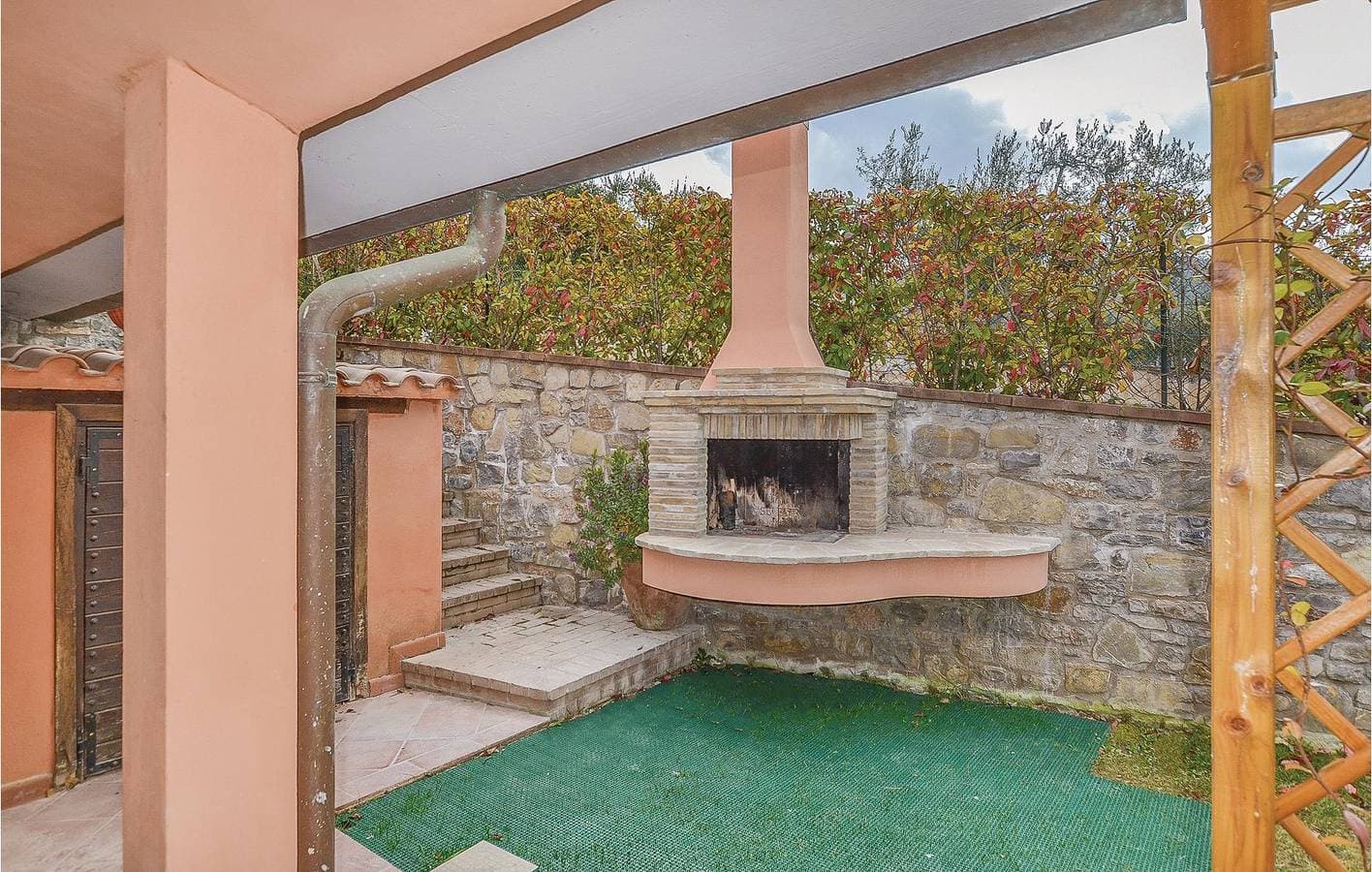 Foto 6 von 21: Magione Getaway: 100 Quadratmeter, Pool, Garten und Parkplatz!