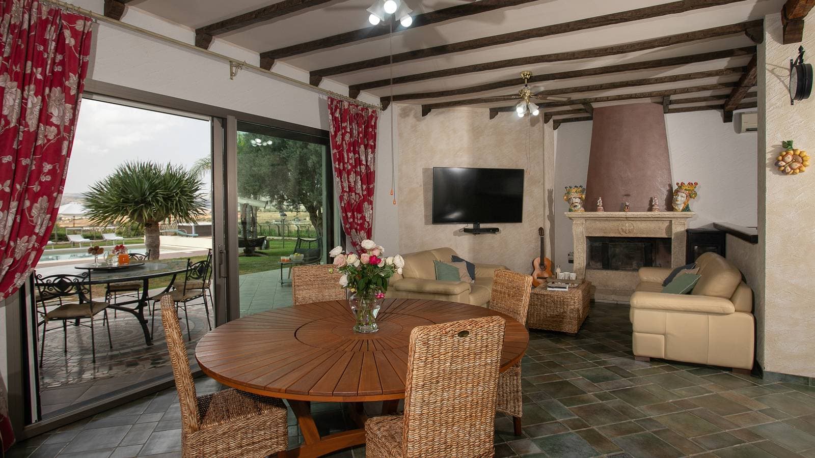 Foto 5 von 38: Villa für 6 Personen mit Whirlpool