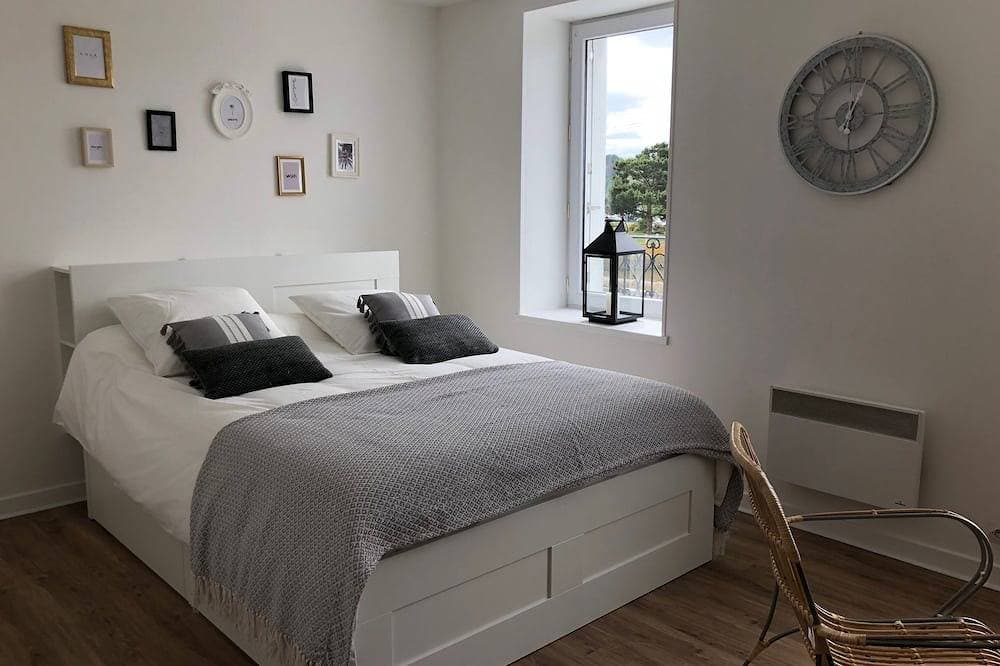 Foto 3 von 16: Charming Studio Mit Blick auf den Hafen und 100 m vom Strand entfernt