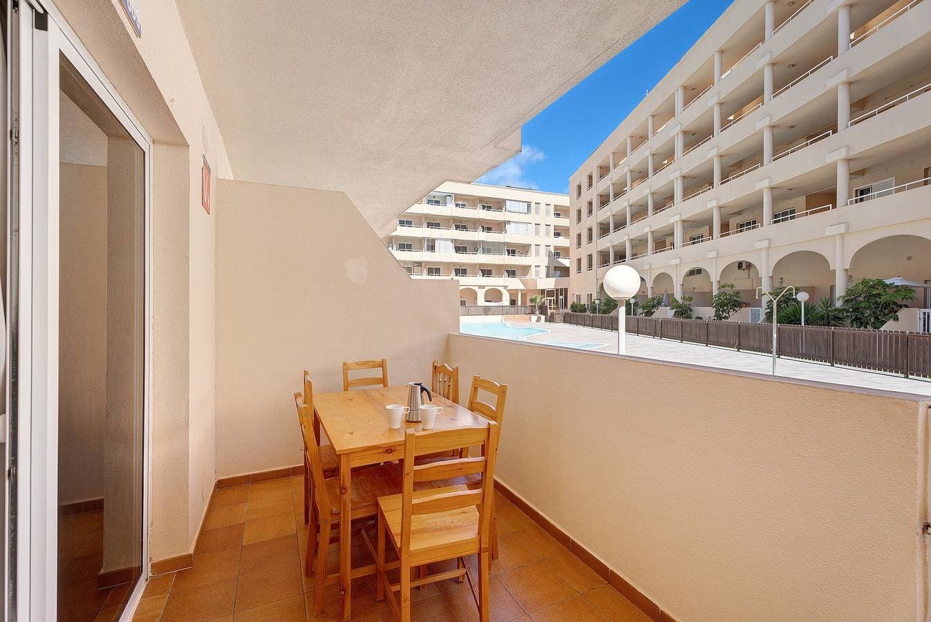 Foto 2 von 25: Ferienwohnung 'El Médano Marineda' mit privater Terrasse und WLAN