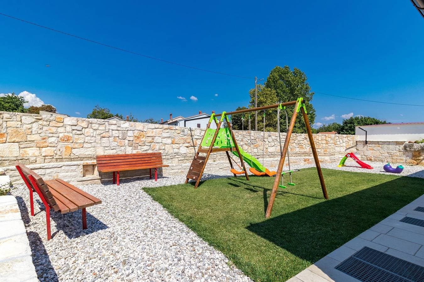 Foto 12 von 58: Herrliche und geräumige Villa mit Privatpool und großem Hof und Garten