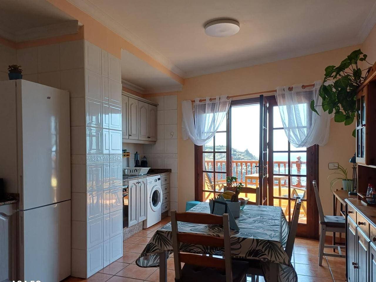 Foto 8 von 58: One-Bedroom Apartment with Balcony