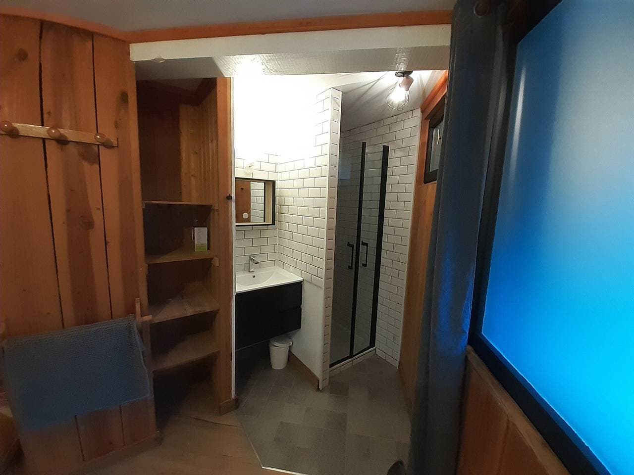 Foto 5 von 15: Gemütliche neue Wohnung mit Waldblick und Terrasse, 5 Pers, Parkplatz