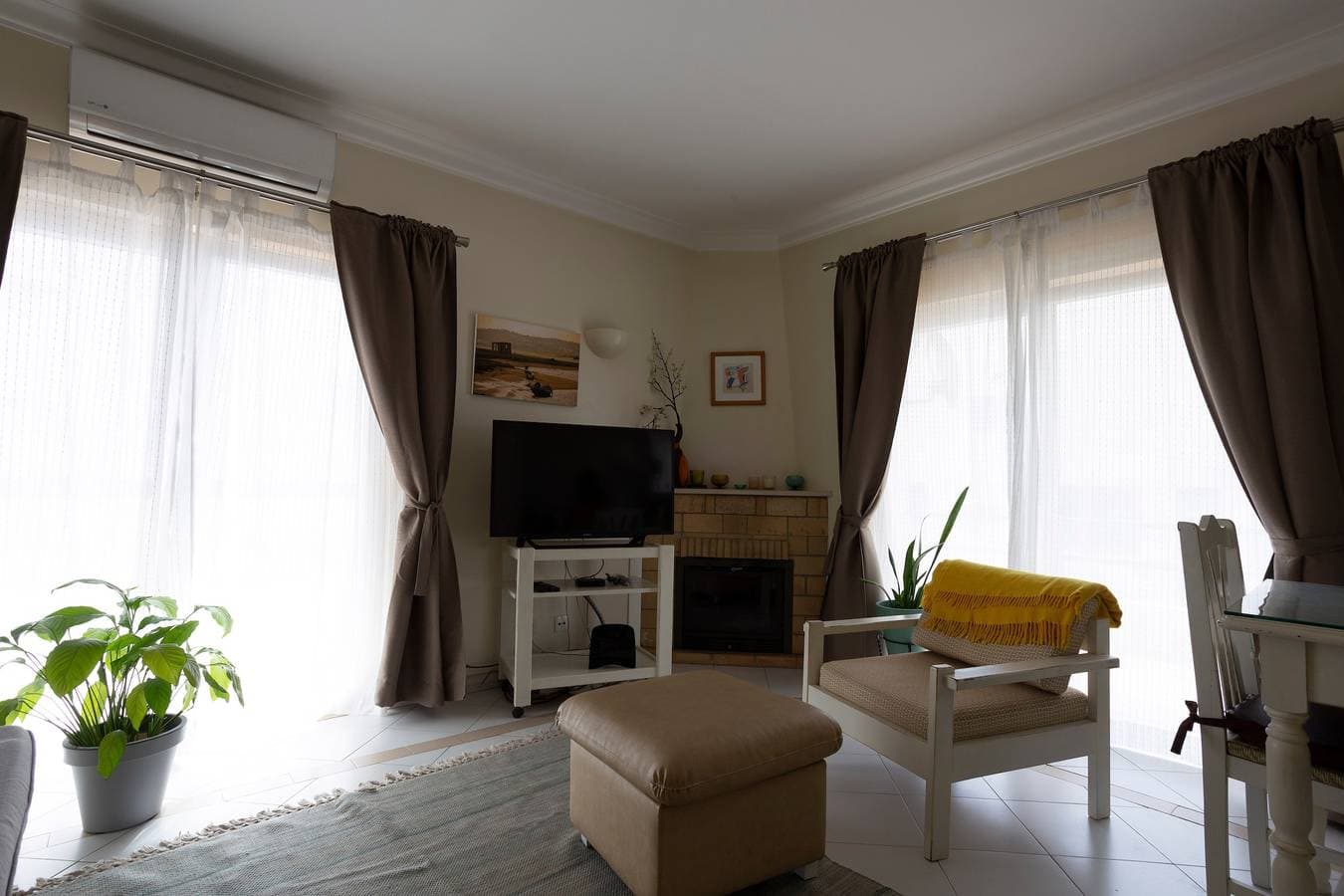 Foto 3 von 27: Ferienwohnung "Tyler" mit WLAN, Garten, Terrassen & Gemeinschaftspool