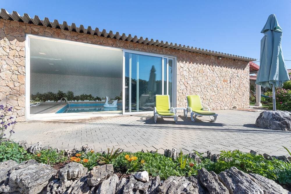 Villa mit beheiztem Innenpool - Winter- und Sommerurlaub 1