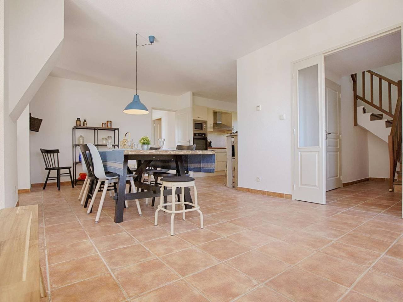Foto 9 von 38: Impressive Villa with Hill View in Joyeuse