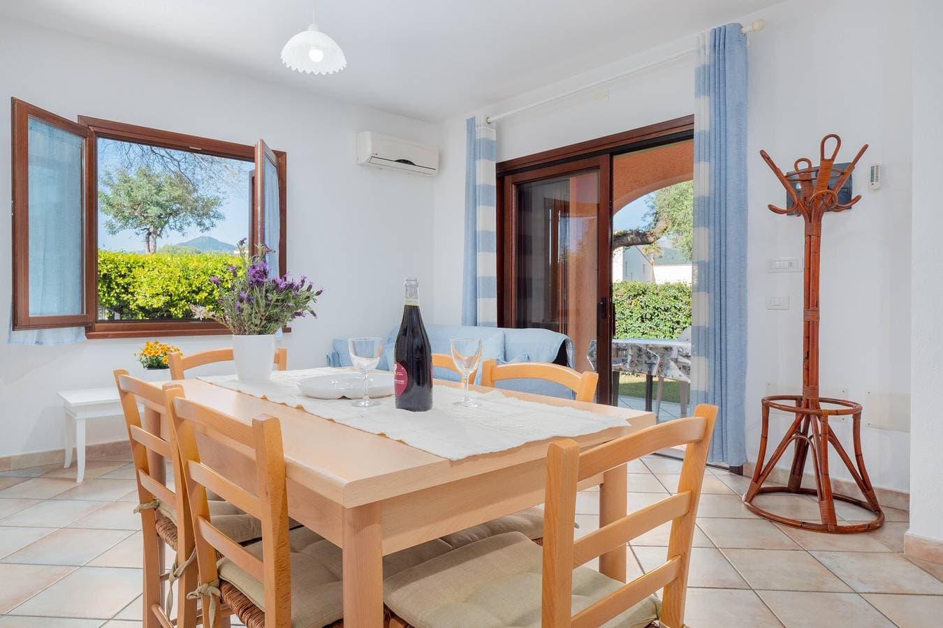 Foto 5 von 25: Ferienhaus 'Villetta Bifamiliare 3' mit WLAN, Klimaanlage, Terrasse und Garten
